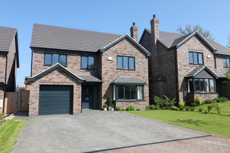 5 bedroom Detached house for sale in Plot 12 - The Duchess, Kings Grove, Grimsby, DN32