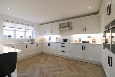 5 bedroom Detached house for sale in Plot 21- The Buckingham, Kings Grove, Grimsby, DN32