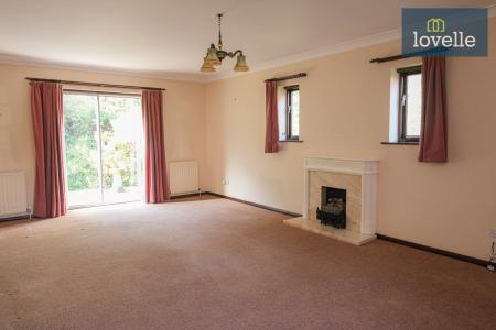 4 bedroom Detached house for sale in Quarryside, Louth, LN11