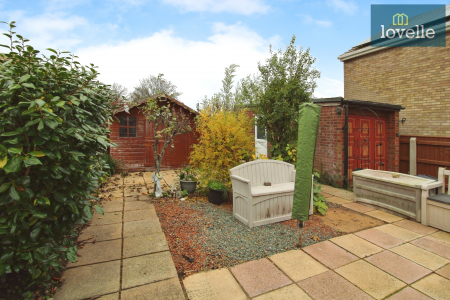 2 bedroom Semi-detached bungalow for sale in Raithby Avenue, Keelby, DN41