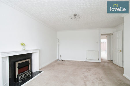 2 bedroom Semi-detached bungalow for sale in Raithby Avenue, Keelby, DN41