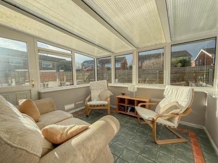 3 bedroom Semi-detached house for sale in Riby Court, Holton-le-Clay, DN36