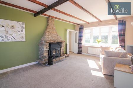 4 bedroom Detached house for sale in Saddleback Road, South Cockerington, LN11