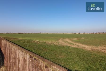 4 bedroom Detached house for sale in Saddleback Road, South Cockerington, LN11