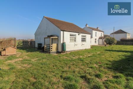 4 bedroom Detached house for sale in Saddleback Road, South Cockerington, LN11