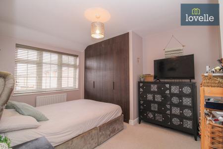 4 bedroom Detached house for sale in Sheldon Road, Scartho Top, Grimsby, DN33