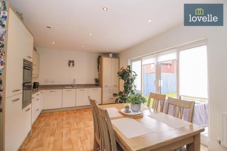 4 bedroom Detached house for sale in Sheldon Road, Scartho Top, Grimsby, DN33