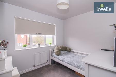 4 bedroom Detached house for sale in Sheldon Road, Scartho Top, Grimsby, DN33