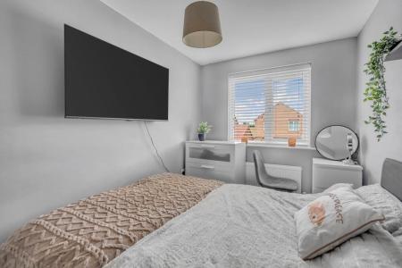 3 bedroom Semi-detached house for sale in Sidings Road, Grimsby, DN31