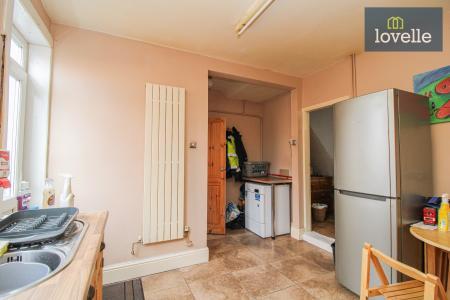 3 bedroom End of terrace house for sale in Spring Bank, Grimsby, DN34