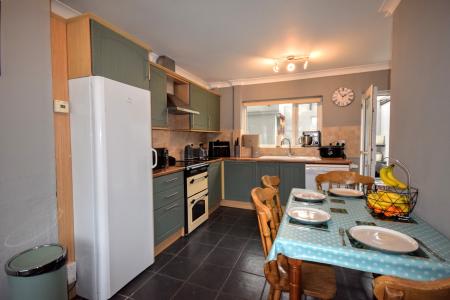3 bedroom Terraced House for sale in St Bernards Avenue, Louth, LN11