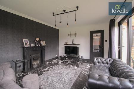 4 bedroom Detached house for sale in St Martins Crescent, Grimsby, DN33