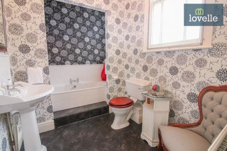 3 bedroom Semi-detached house for sale in St Marys Lane, Louth, LN11