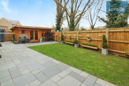 5 bedroom Detached house for sale in The Riverbank, Louth, LN11