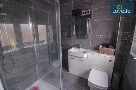 5 bedroom Detached house for sale in The Riverbank, Louth, LN11