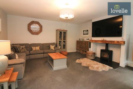 5 bedroom Detached house for sale in The Riverbank, Louth, LN11