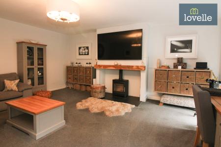 5 bedroom Detached house for sale in The Riverbank, Louth, LN11