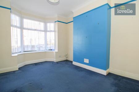 3 bedroom Terraced House for sale in Torrington Street, Grimsby, DN32