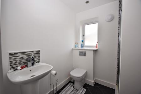 4 bedroom Detached house for sale in Walnut Close, Louth, LN11