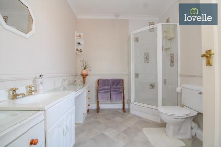 3 bedroom Detached bungalow for sale in Waltham Road, Brigsley, DN37