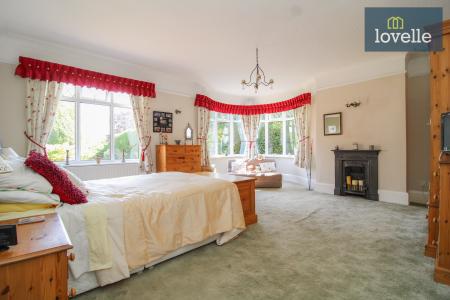 3 bedroom Detached bungalow for sale in Waltham Road, Brigsley, DN37
