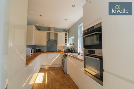 3 bedroom Detached bungalow for sale in Waltham Road, Brigsley, DN37