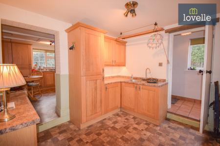 4 bedroom Detached house for sale in Warren Road, Saltfleet, LN11