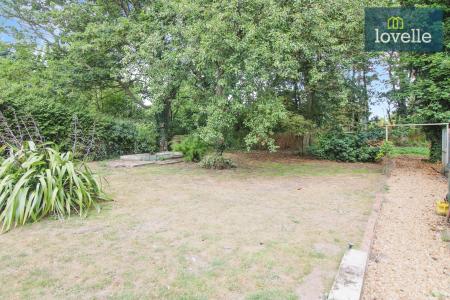 4 bedroom Detached house for sale in Warren Road, Saltfleet, LN11