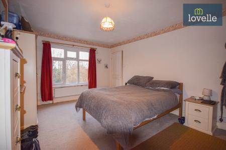 4 bedroom Detached house for sale in Warren Road, Saltfleet, LN11