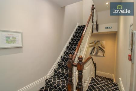 2 bedroom Flat for sale in Welholme Avenue, Grimsby, DN32