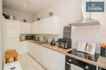 2 bedroom Flat for sale in Welholme Avenue, Grimsby, DN32