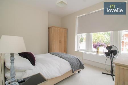 2 bedroom Flat for sale in Welholme Avenue, Grimsby, DN32