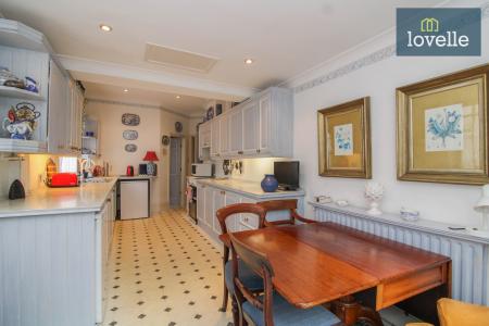 3 bedroom Detached house for sale in Welholme Avenue, Grimsby, DN32