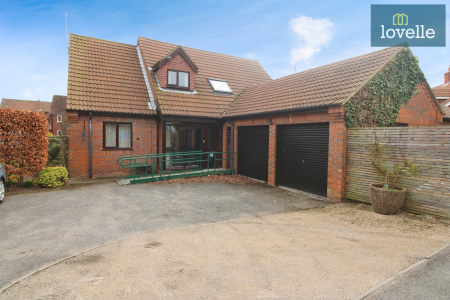 Woodlands, Louth, LN11