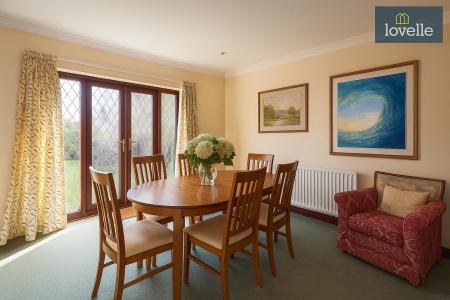 5 bedroom Detached house for sale in Woodlands, Louth, LN11