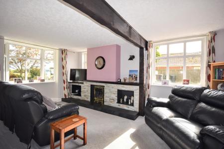 5 bedroom Detached house for sale in Wragholme Road, Grainthorpe, LN11