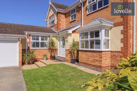 5 bedroom Detached house for sale in Yews Lane, Laceby, DN37