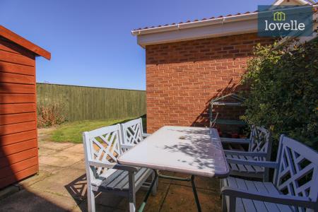 5 bedroom Detached house for sale in Yews Lane, Laceby, DN37