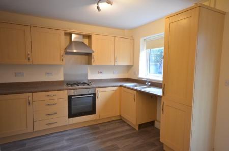 2 bedroom End of terrace house to let in Danes Close, Grimsby, DN32