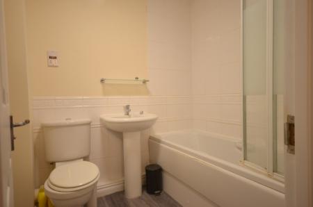 2 bedroom End of terrace house to let in Danes Close, Grimsby, DN32