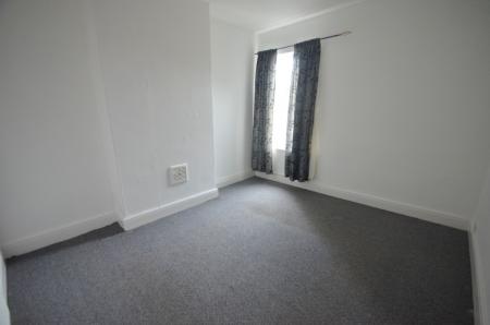 1 bedroom Flat to let in Blundell Avenue, Cleethorpes, DN35
