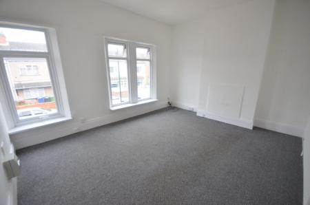1 bedroom Flat to let in Blundell Avenue, Cleethorpes, DN35