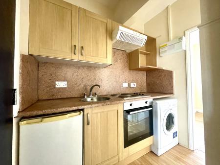 2 bedroom Flat to let in Grant Street, Cleethorpes, DN35