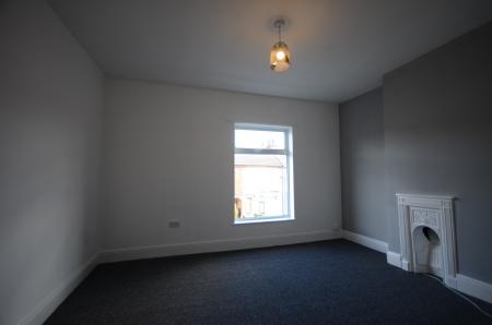 3 bedroom Terraced House to let in Sussex Street, Cleethorpes, DN35