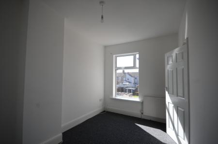 3 bedroom Terraced House to let in Sussex Street, Cleethorpes, DN35