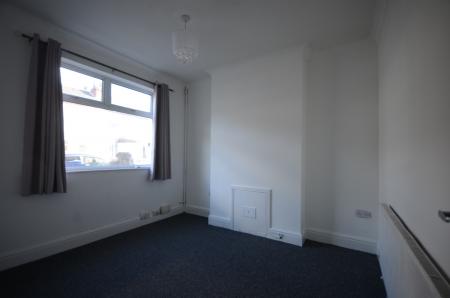 3 bedroom Terraced House to let in Sussex Street, Cleethorpes, DN35