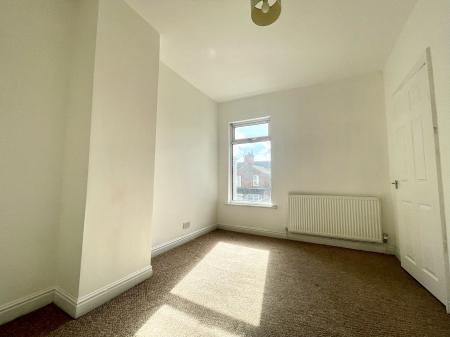 3 bedroom Terraced House to let in Kettlewell Street, Grimsby, DN32