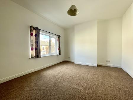 3 bedroom Terraced House to let in Kettlewell Street, Grimsby, DN32