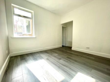 3 bedroom Terraced House to let in Kettlewell Street, Grimsby, DN32