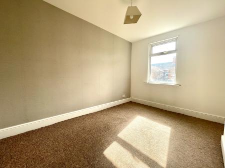 3 bedroom Terraced House to let in Kettlewell Street, Grimsby, DN32